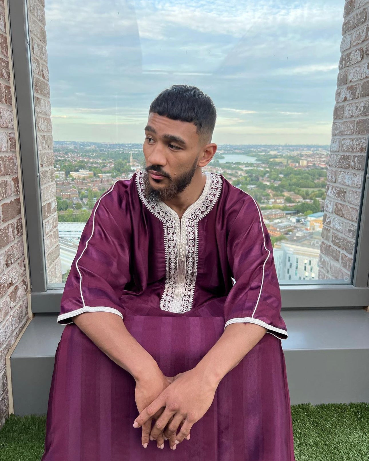 Burgundy/Beige Moroccan Thobe